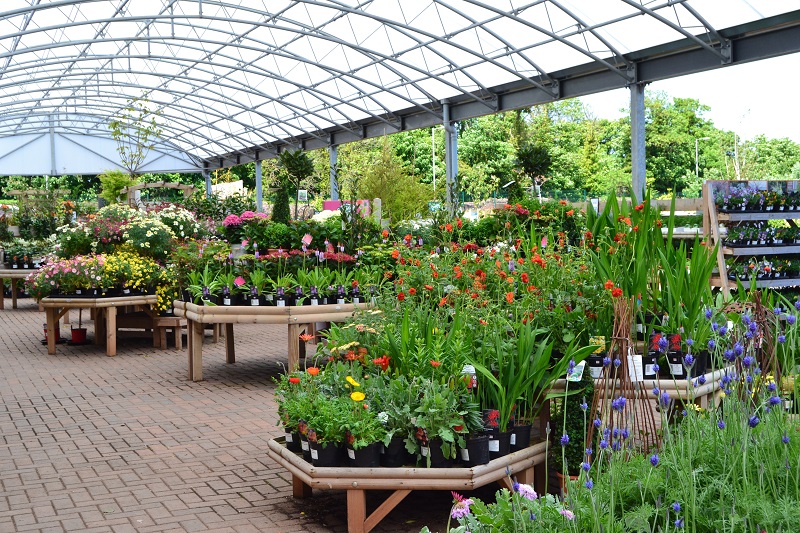 8 Impressive Ways to Growing more in Your Garden Space greenhouse